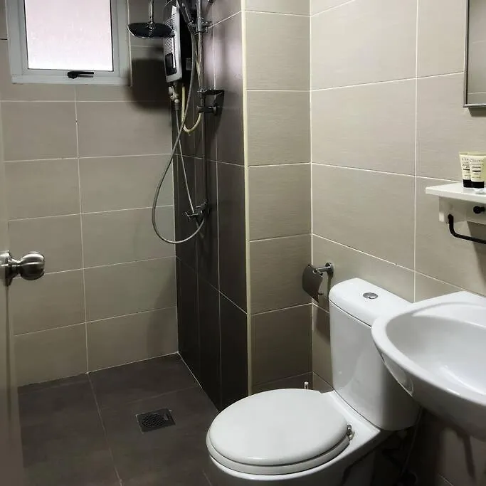 Large 2Br Near To Avisena, Pkns,Sacc Mall,Uitmsek7 Shah Alam 0*,  Malaysia